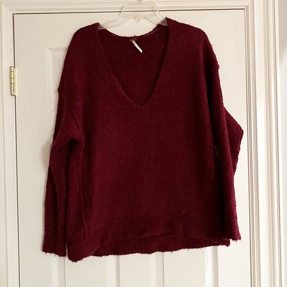 Free People Princess Sweater Alpaca Wool maroon fuzzy V neck Small Oversized - Picture 3 of 9
